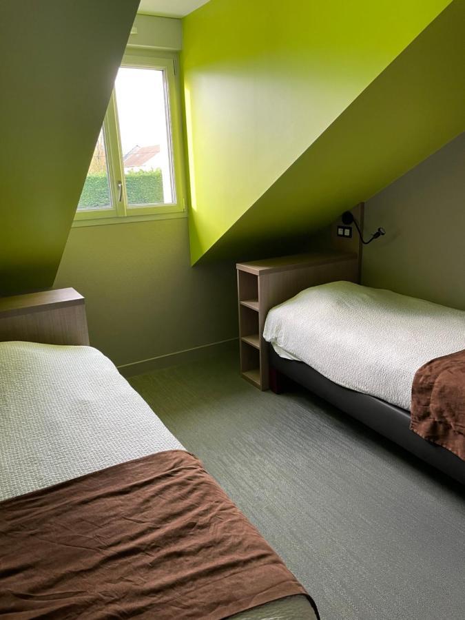 Logis Jum'Hotel Saints-Geosmes エクステリア 写真