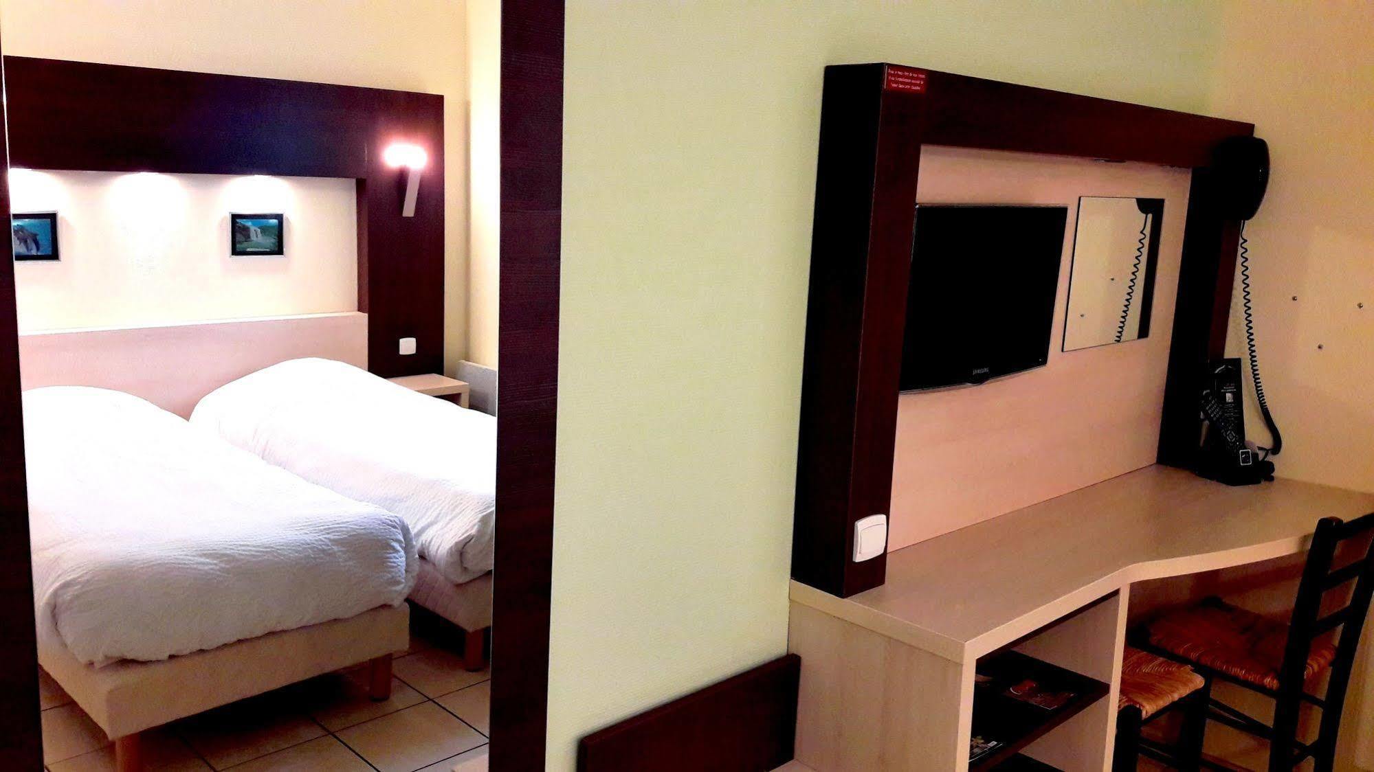Logis Jum'Hotel Saints-Geosmes エクステリア 写真